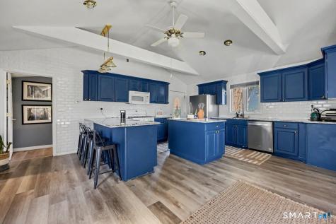 52 West Street Shelton CT 06484