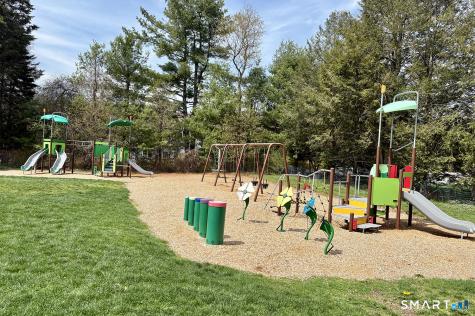 346 Toll House Lane Fairfield CT 06825