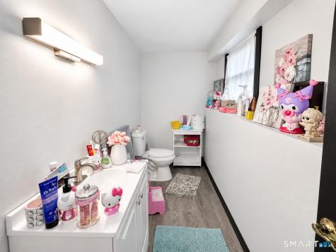 40 Booth Terrace Hamden CT 06518