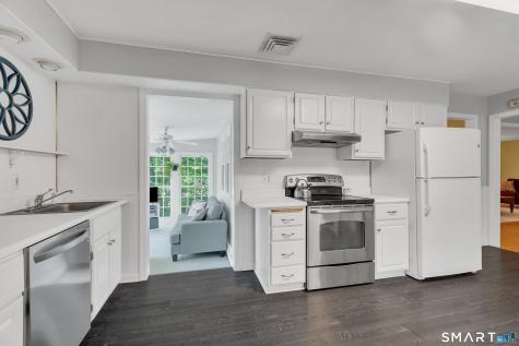 34 River Road North Haven CT 06473