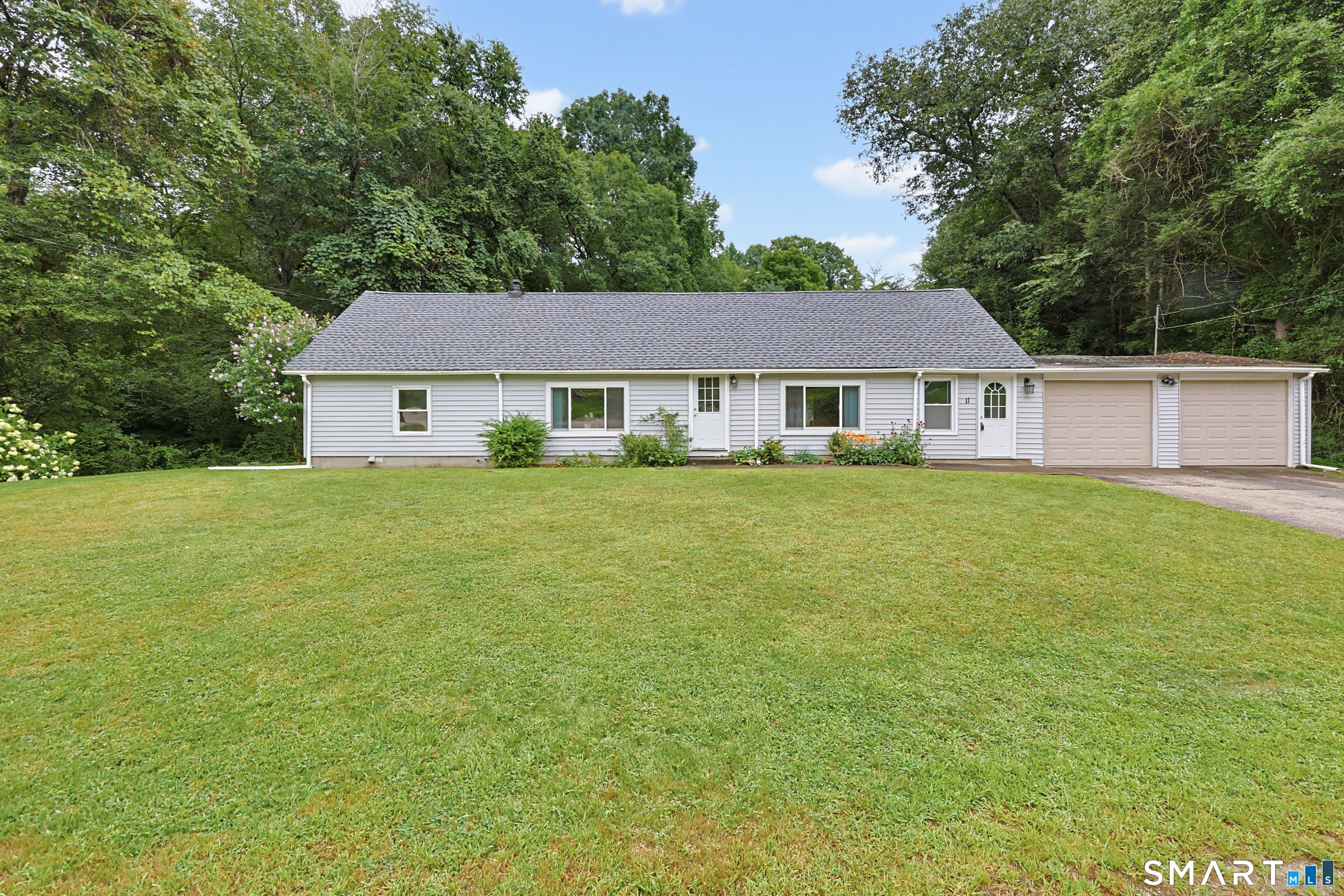 11 Strnad Road Lisbon CT 06351