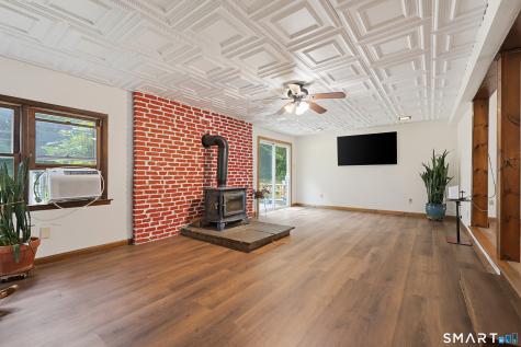 11 Strnad Road Lisbon CT 06351