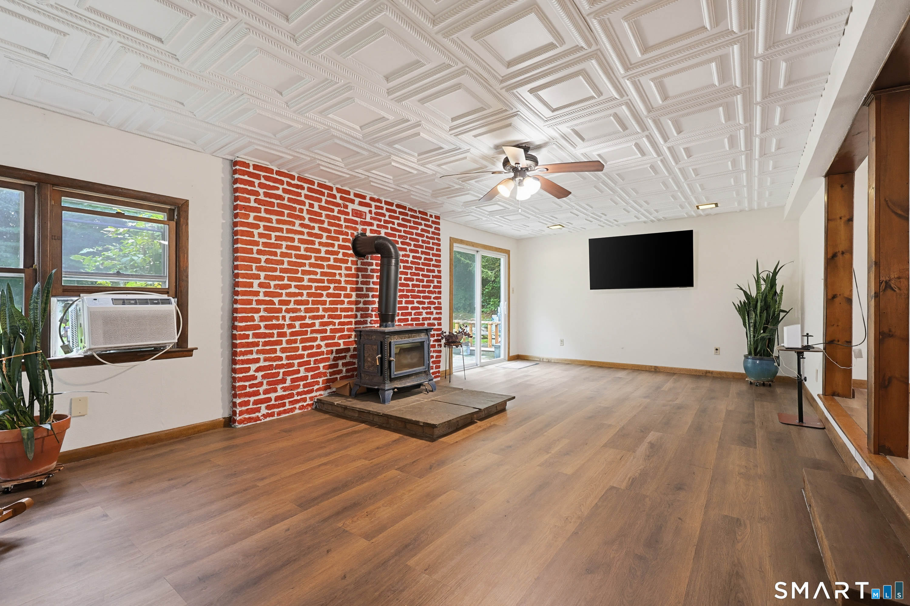 11 Strnad Road Lisbon CT 06351