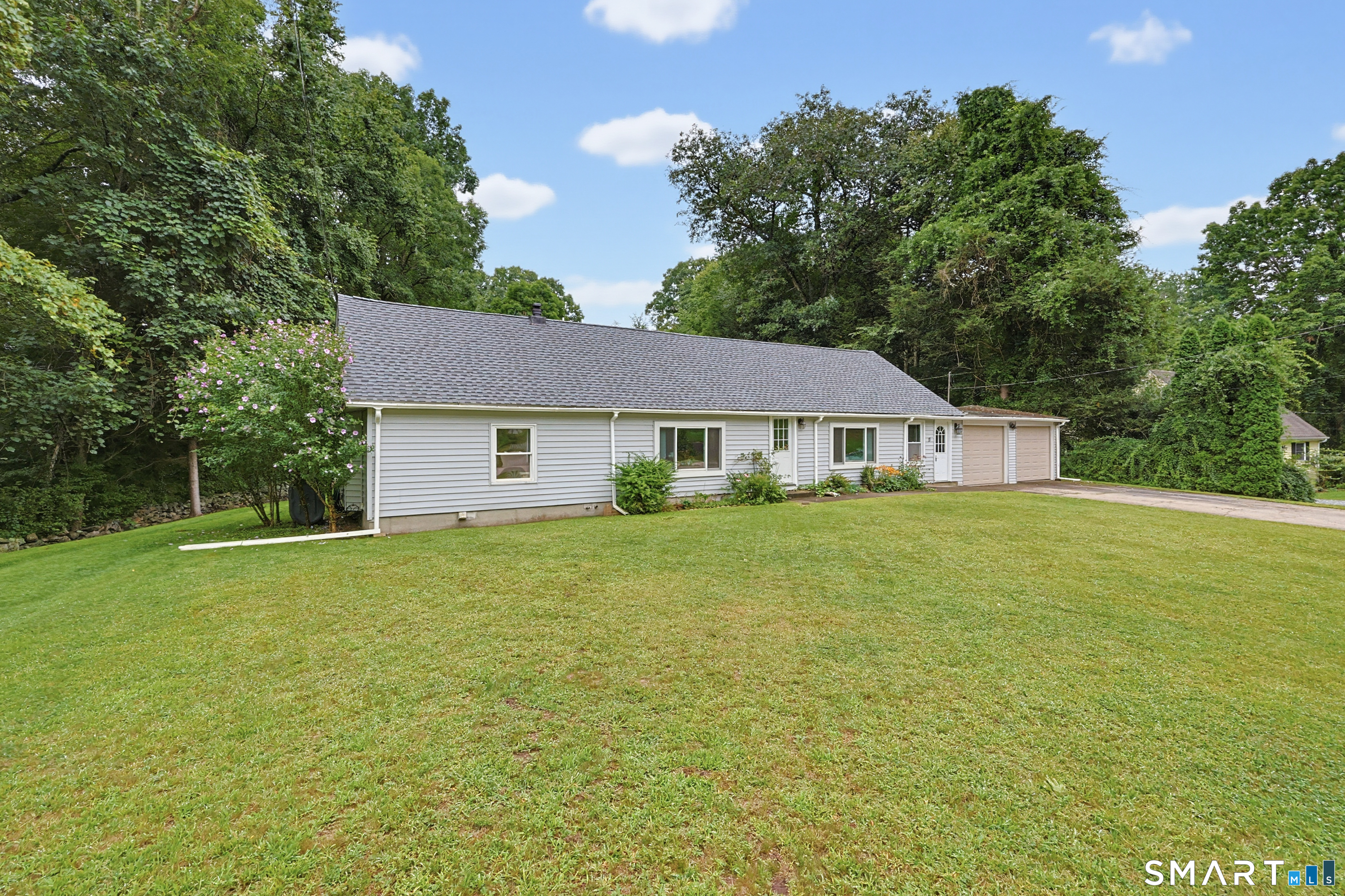 11 Strnad Road Lisbon CT 06351