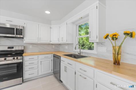 47 London Lane Stamford CT 06902