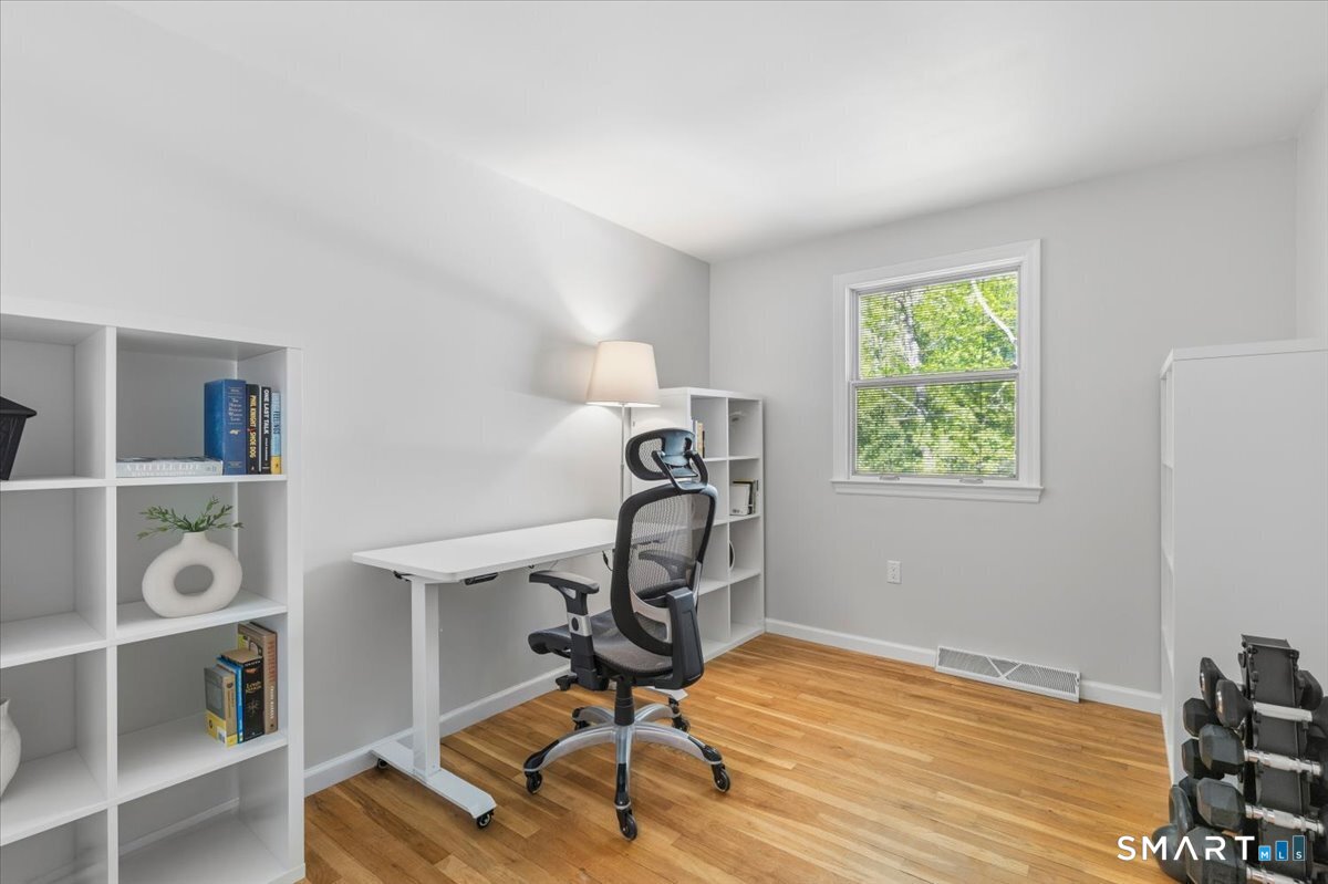47 London Lane Stamford CT 06902