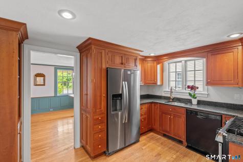 12 Cobbs Road West Hartford CT 06107