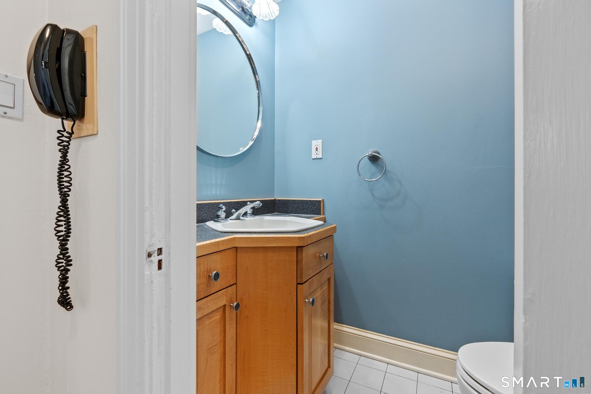 12 Cobbs Road West Hartford CT 06107