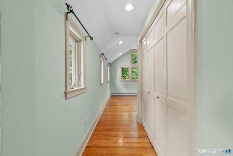 12 Cobbs Road West Hartford CT 06107