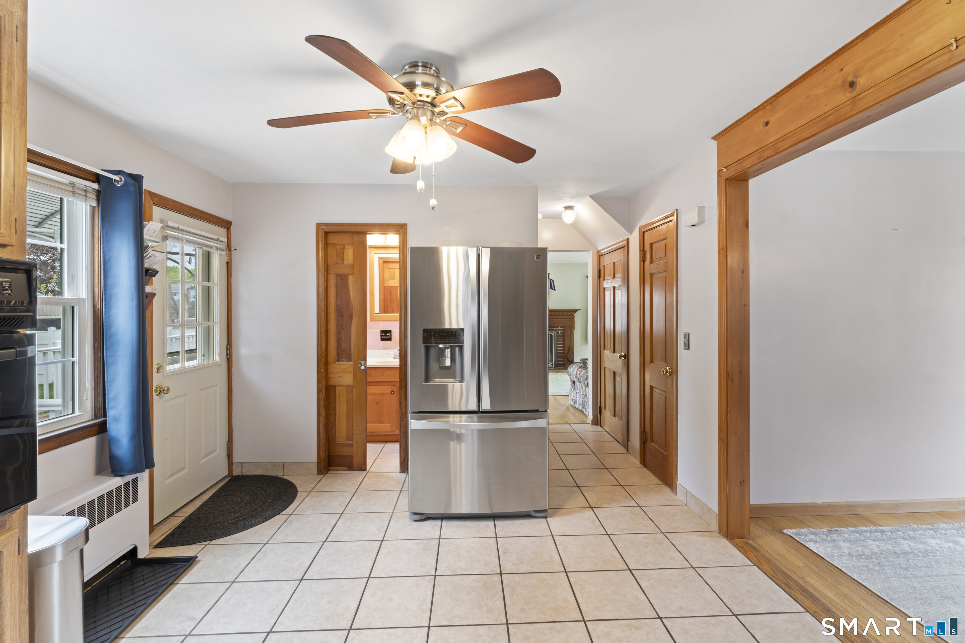 8 James Street Windsor Locks CT 06096