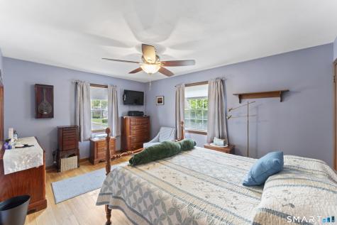 8 James Street Windsor Locks CT 06096
