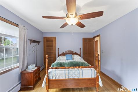 8 James Street Windsor Locks CT 06096