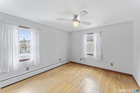 8 James Street Windsor Locks CT 06096