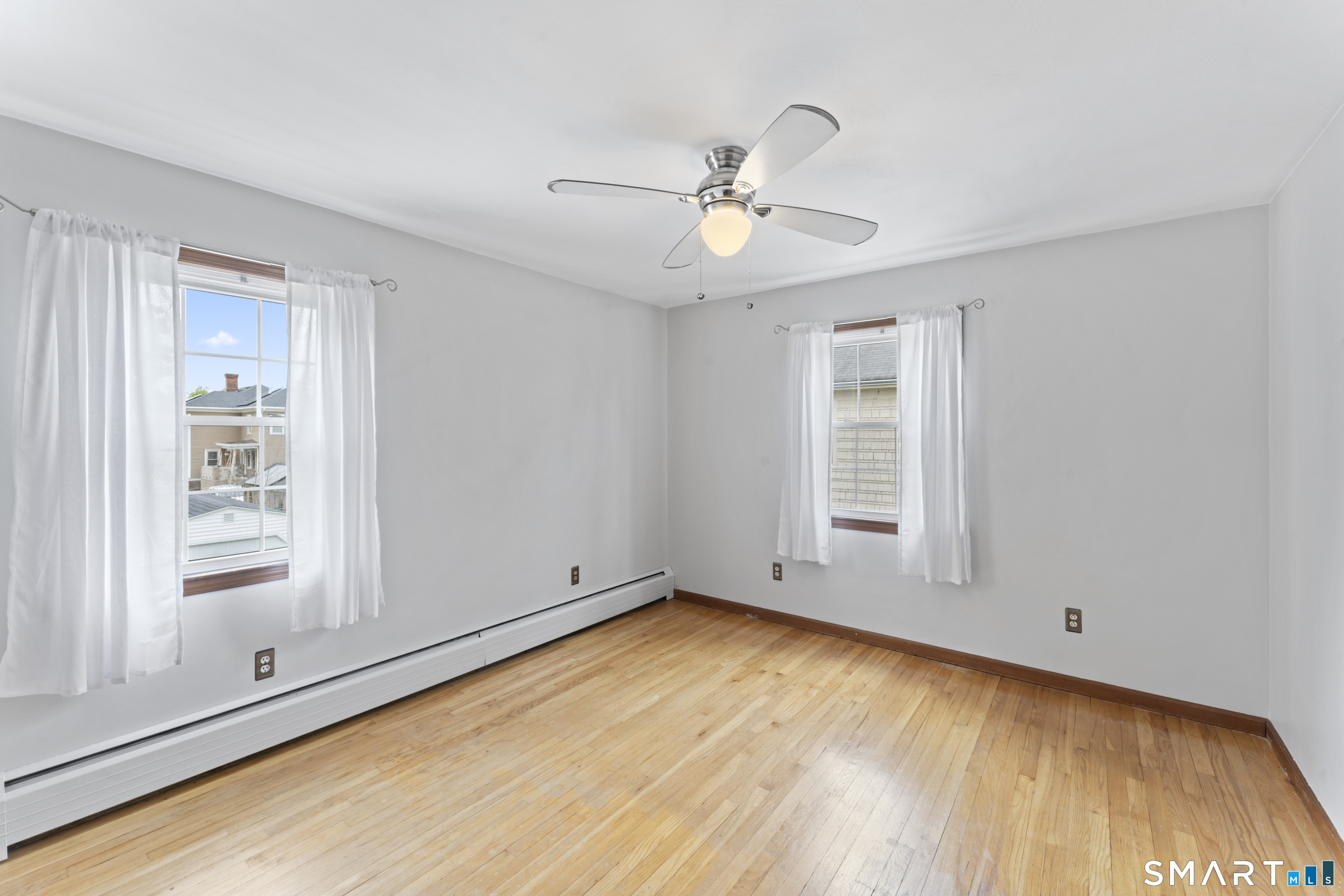 8 James Street Windsor Locks CT 06096