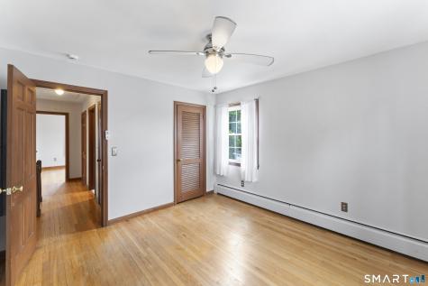8 James Street Windsor Locks CT 06096