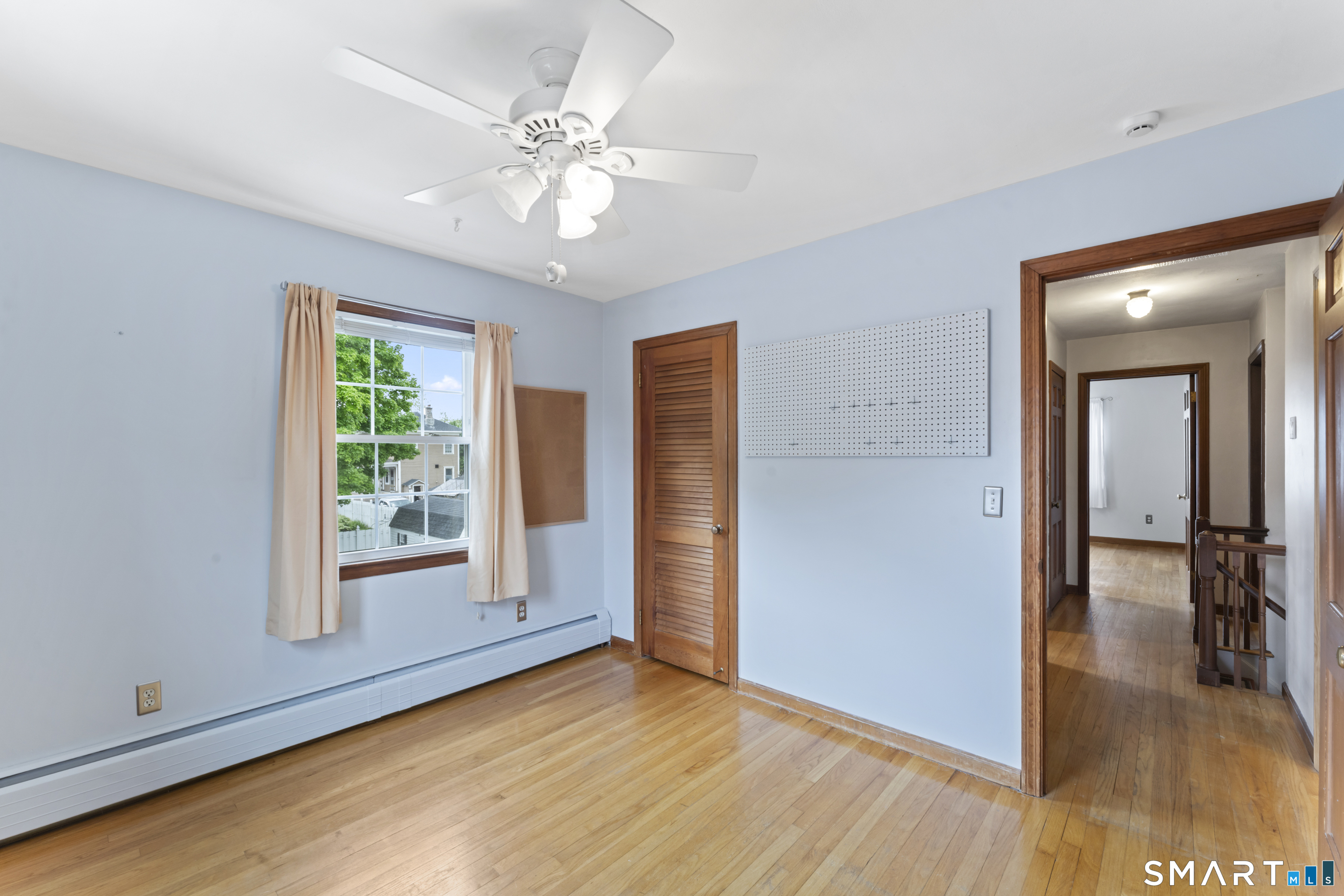 8 James Street Windsor Locks CT 06096