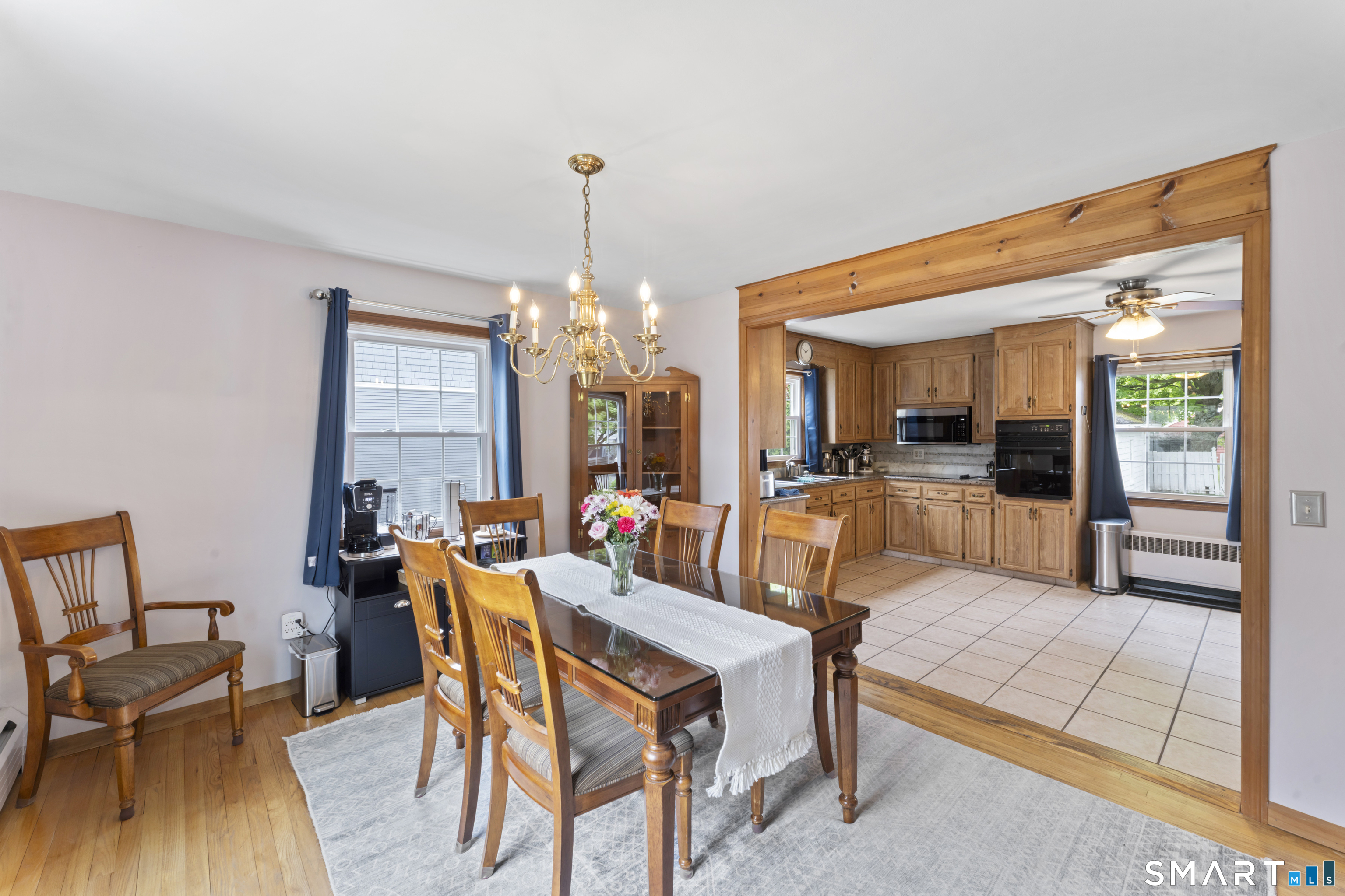 8 James Street Windsor Locks CT 06096