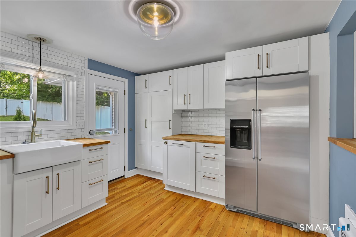 142 North Main Street West Hartford CT 06107