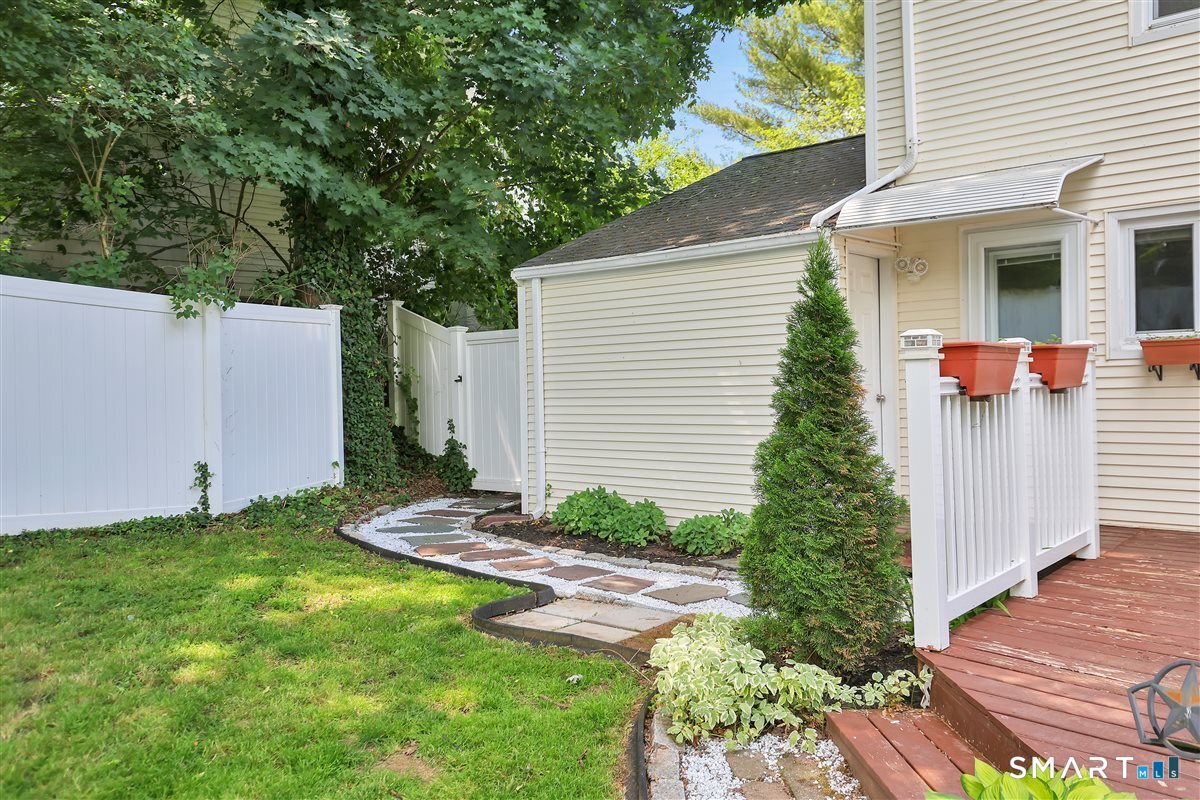 142 North Main Street West Hartford CT 06107