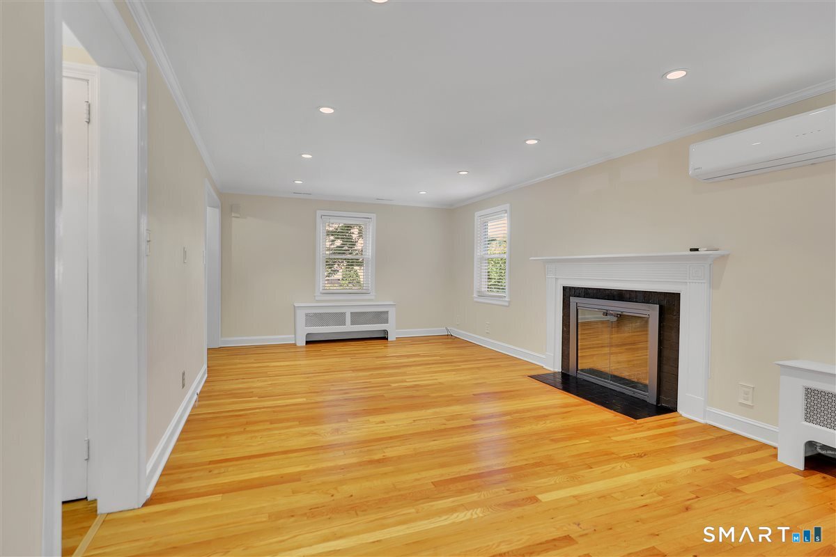 142 North Main Street West Hartford CT 06107