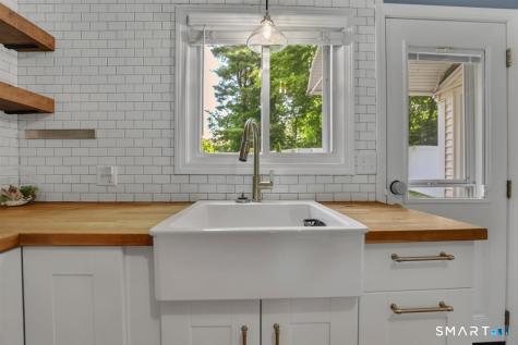 142 North Main Street West Hartford CT 06107
