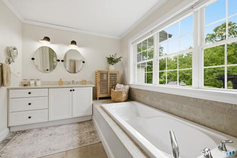 82 Deer Run Drive Colchester CT 06415