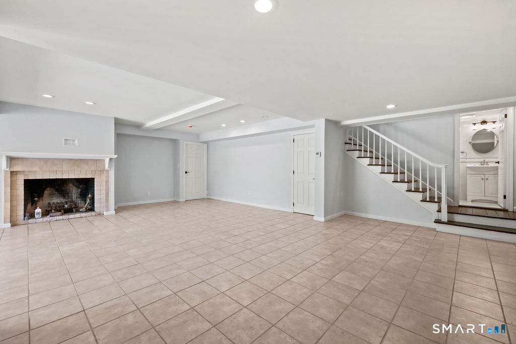 187 Talcott Notch Road Farmington CT 06032