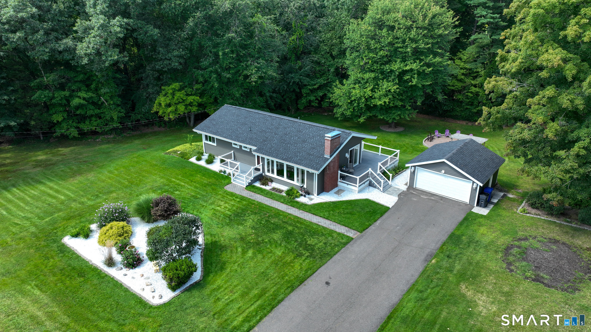 8 Iroquois Trail Bolton CT 06043
