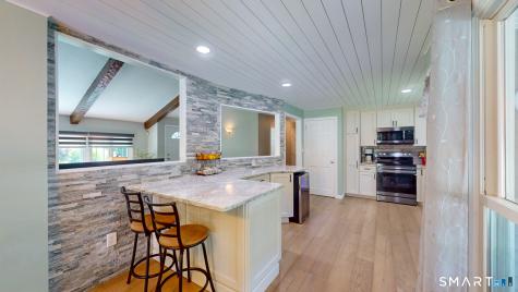 8 Iroquois Trail Bolton CT 06043