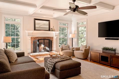 14 Highwood Crossing Burlington CT 06013