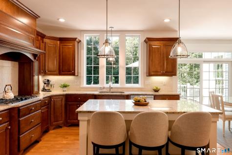 14 Highwood Crossing Burlington CT 06013