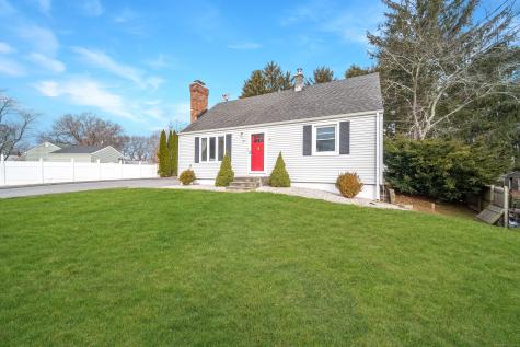 49 Pennsylvania Avenue Montville CT 06370