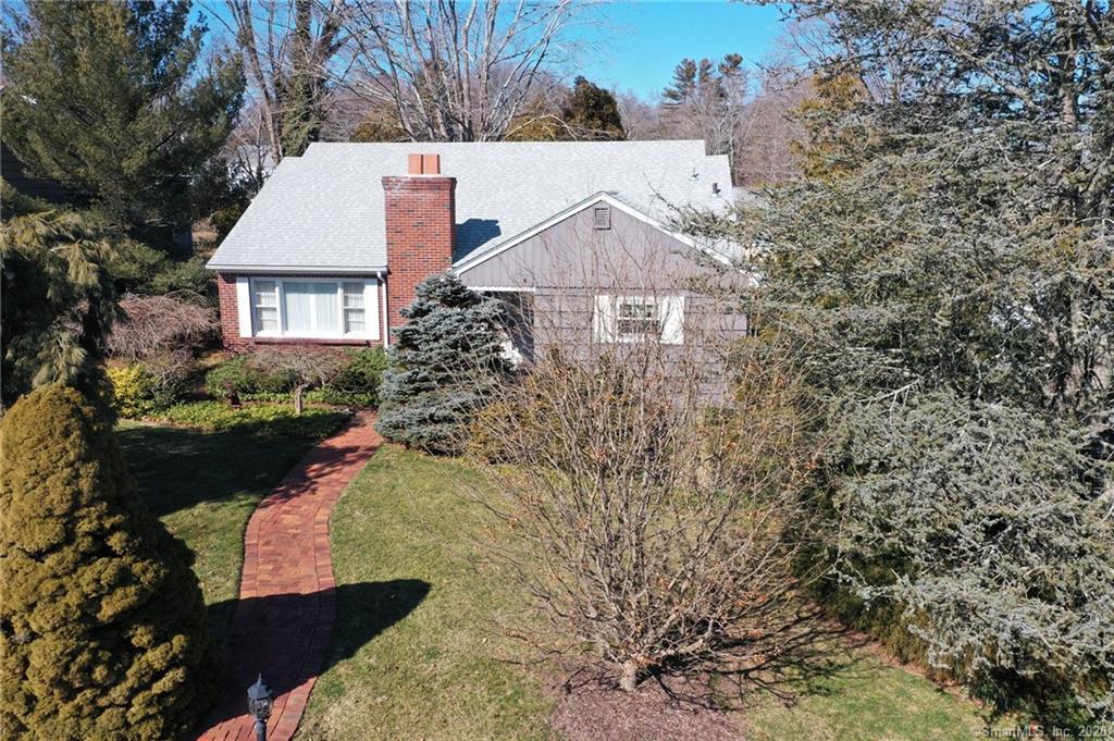29 Mallove Drive New London CT 06320