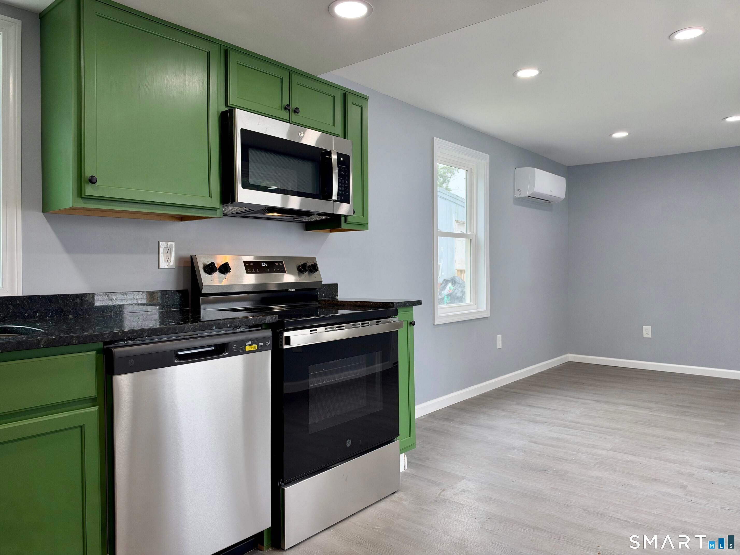 252 Leetes Island Road Branford CT 06405