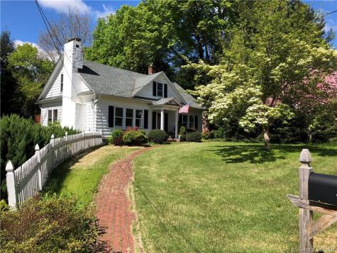 35 Judson Avenue Woodbury CT 06798