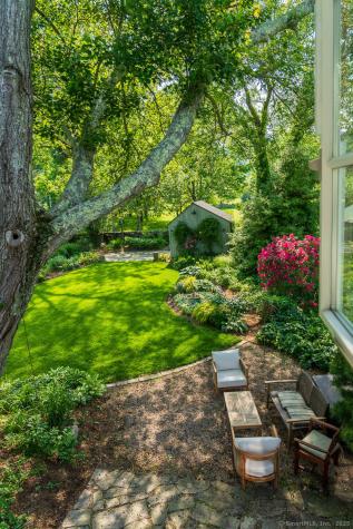 105 River Road Groton CT 06355