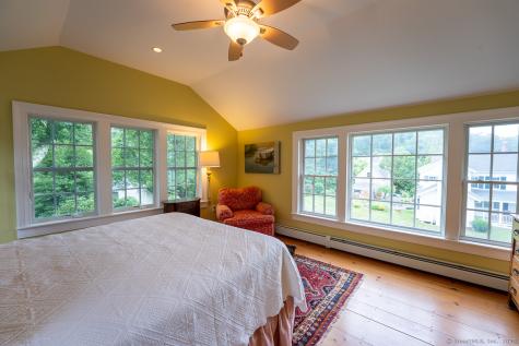 105 River Road Groton CT 06355