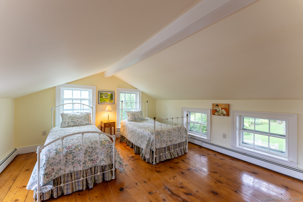 105 River Road Groton CT 06355