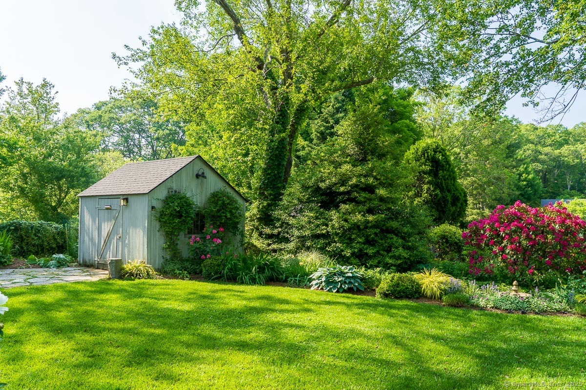 105 River Road Groton CT 06355