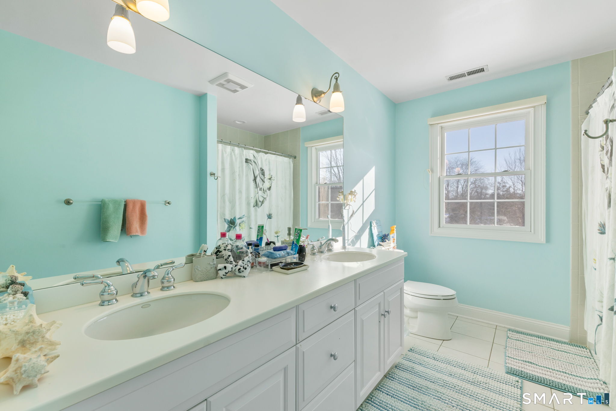 16 Robin Hood Lane Easton CT 06612