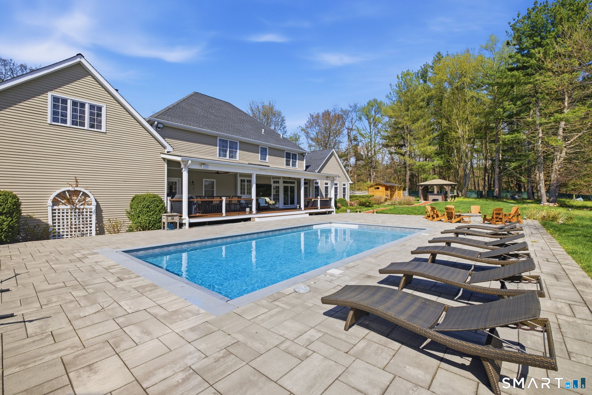 16 Robin Hood Lane Easton CT 06612
