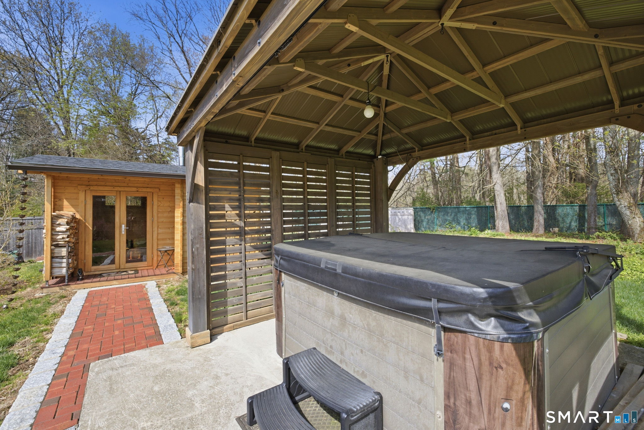 16 Robin Hood Lane Easton CT 06612