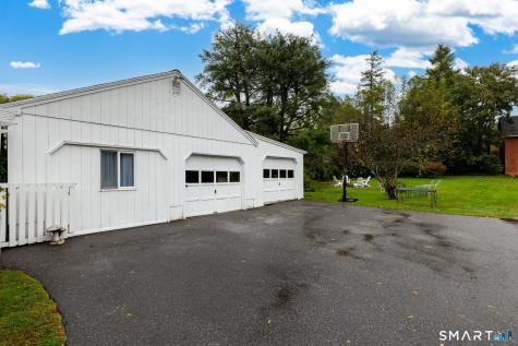 75 Meadow Street Litchfield CT 06759