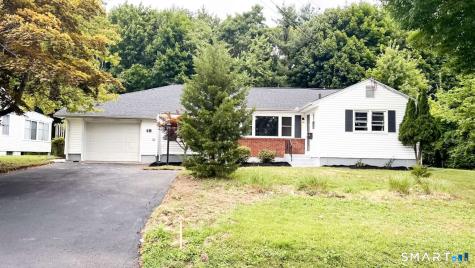48 Oak Ridge Gate Danbury CT 06810