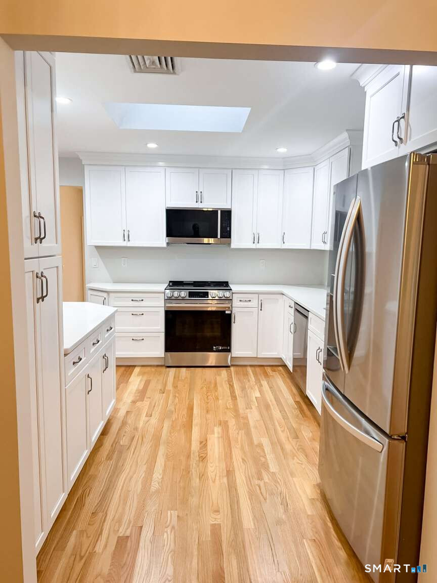 48 Oak Ridge Gate Danbury CT 06810