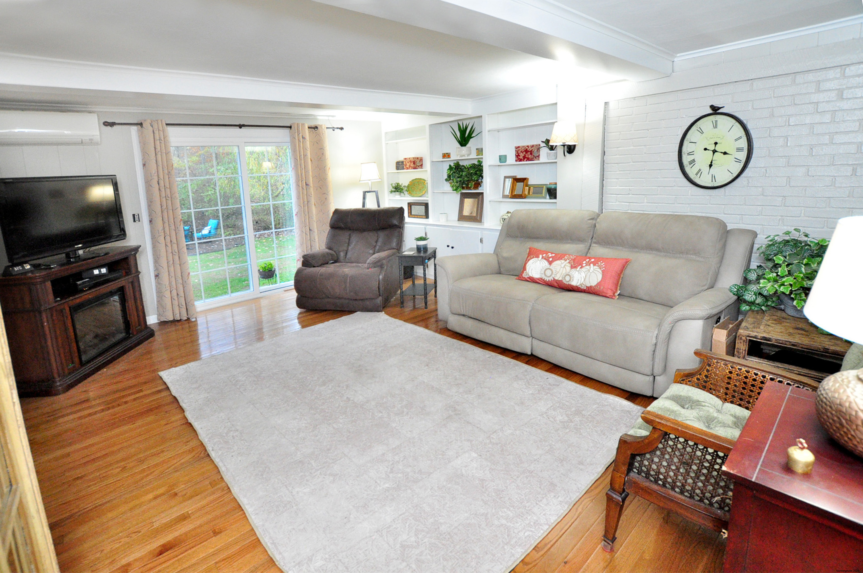 31 Parkwood Drive Windsor CT 06095