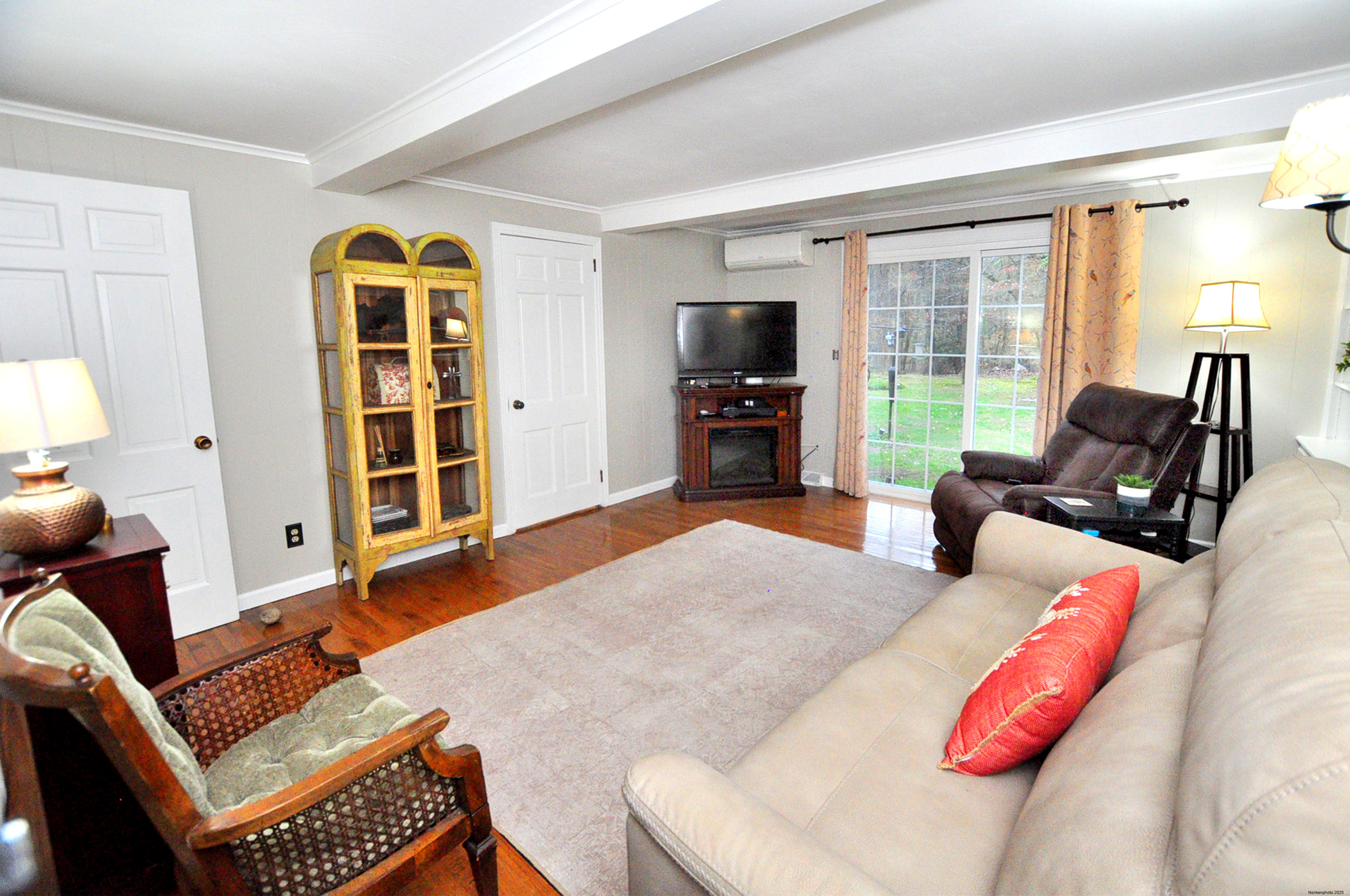 31 Parkwood Drive Windsor CT 06095