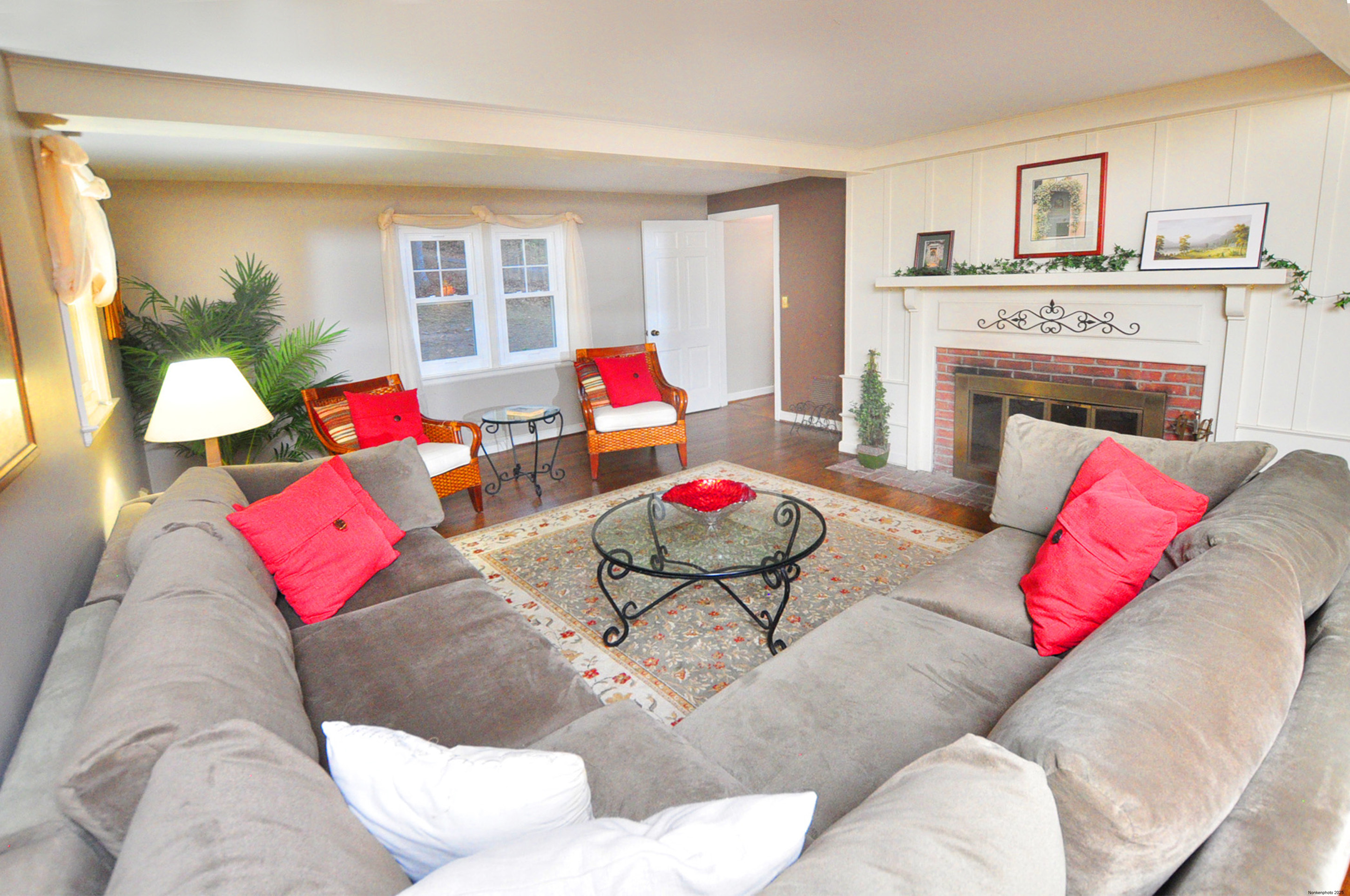 31 Parkwood Drive Windsor CT 06095