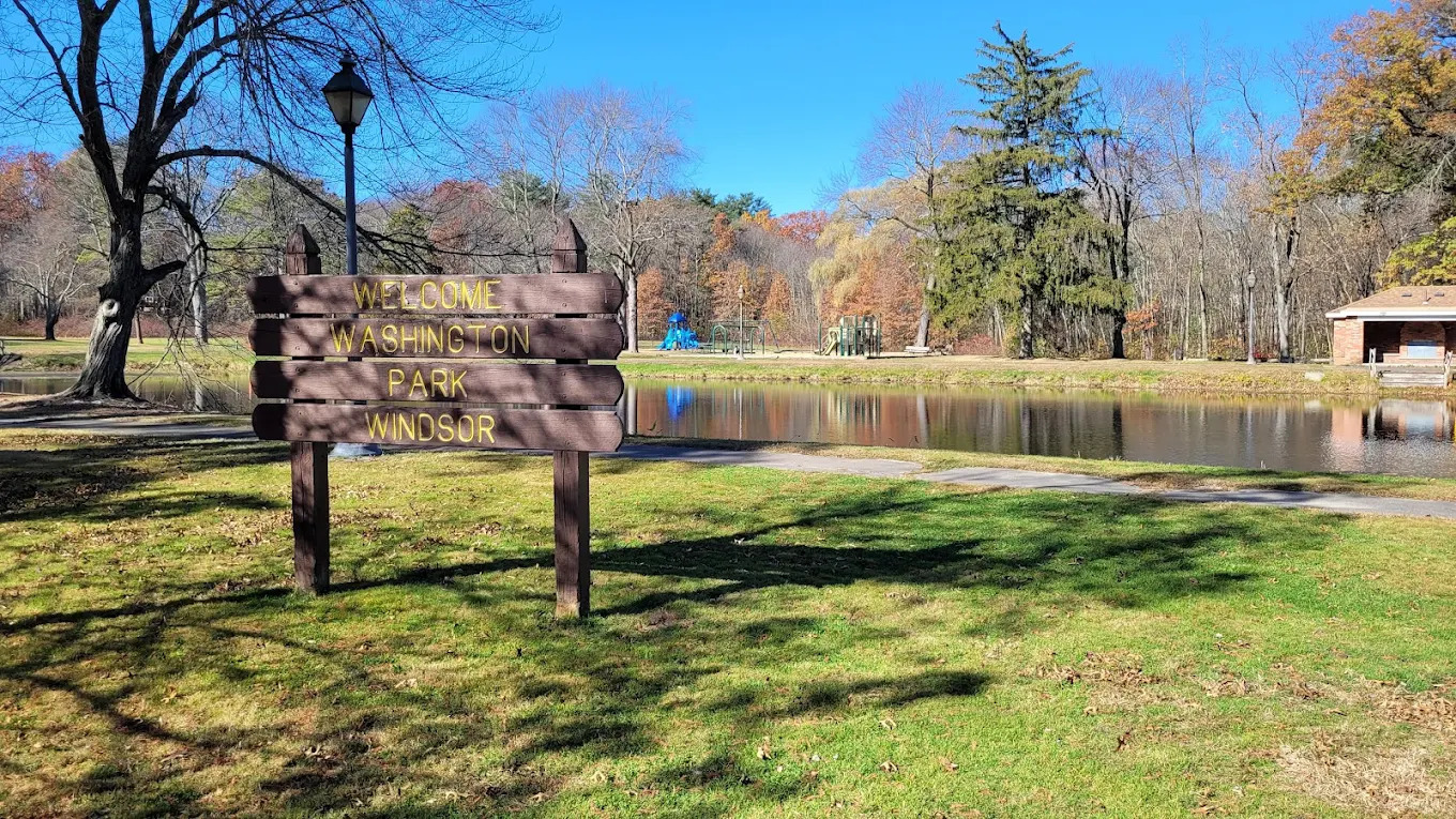 31 Parkwood Drive Windsor CT 06095