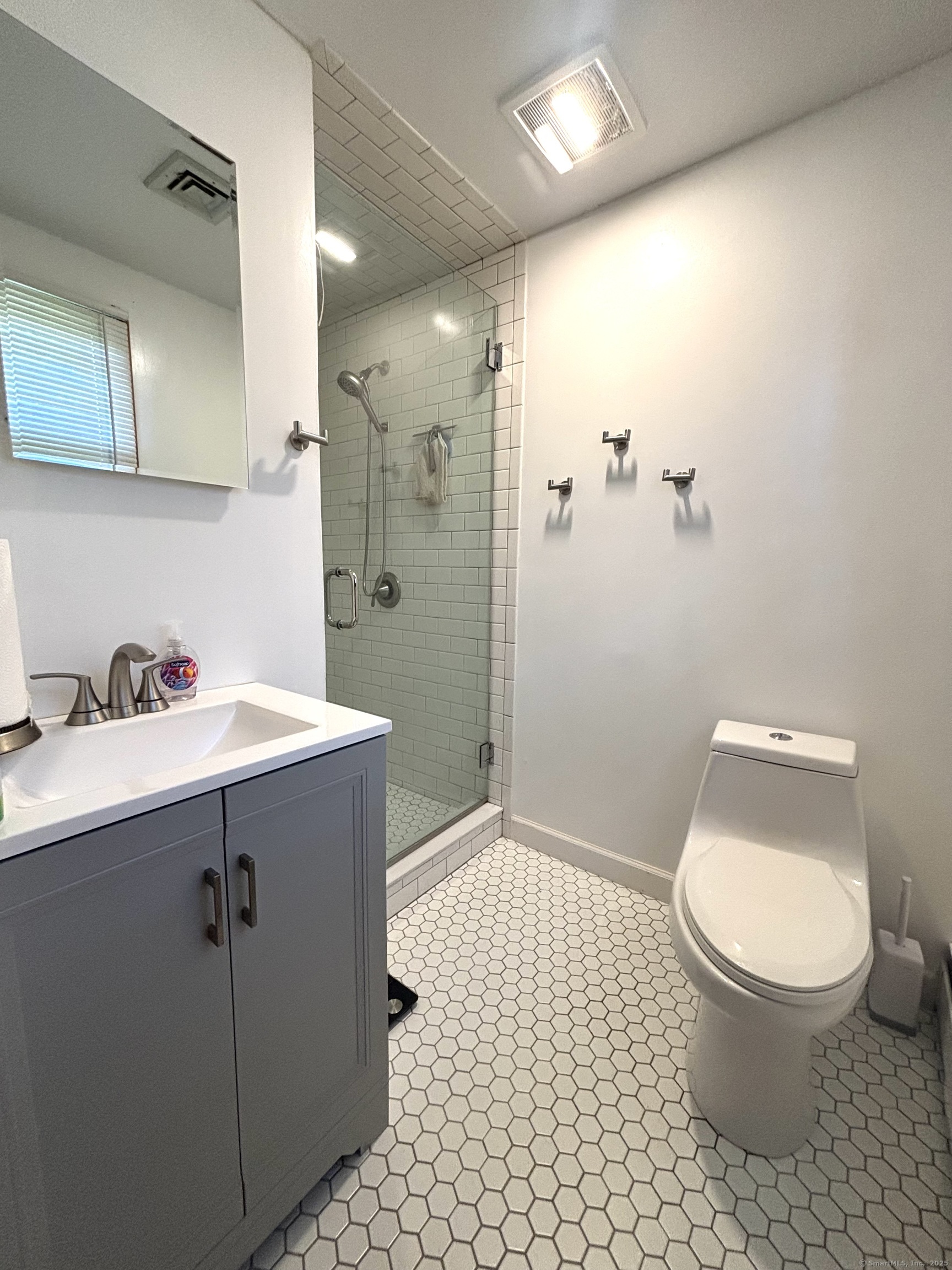 4 Skinner Drive Bloomfield CT 06002